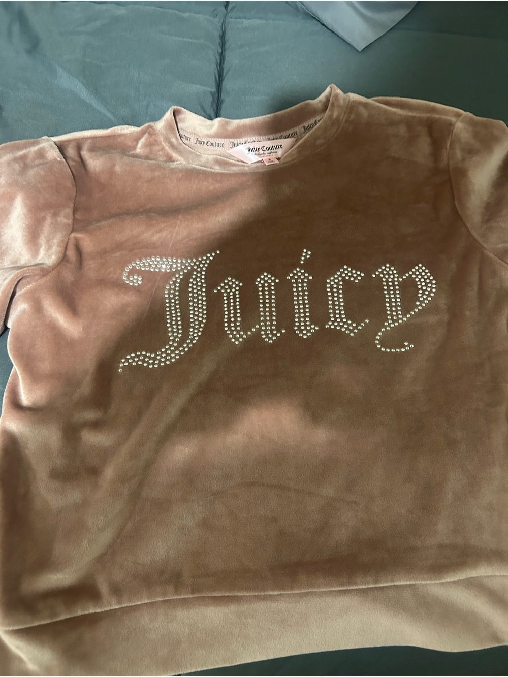 🥥🥥🥥Juicy Couture Plush Velour Top - Taupe